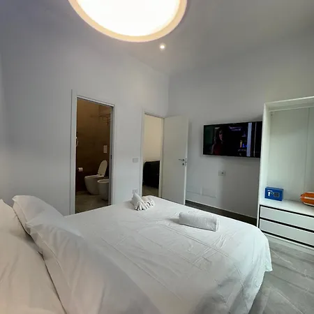 Matera's By Dimorra 3* Neapol